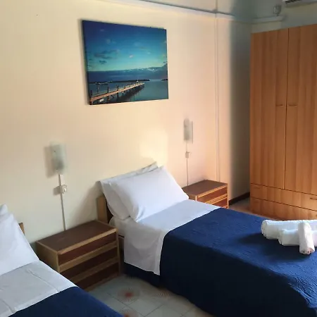 Paros